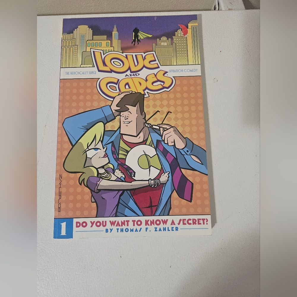[Love and Capes] (By: Thom Zahler) [published: December, 2008 Graphic Novel